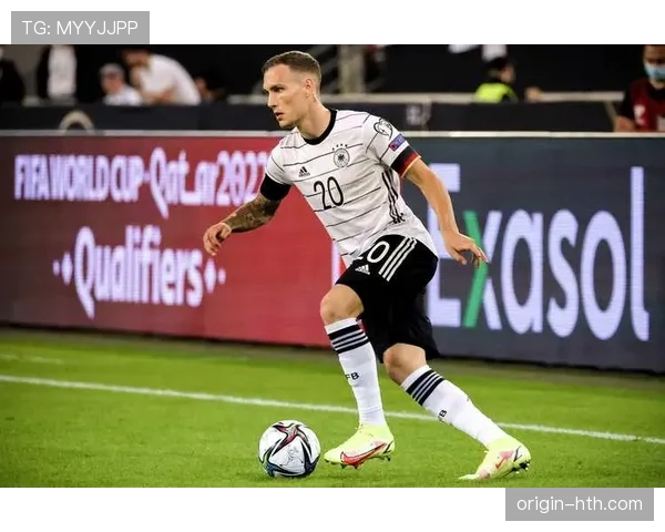 诺伊尔状态回暖,技术精进助球队重返巅峰 诺伊尔状态回暖,技术精进助球队重返巅峰