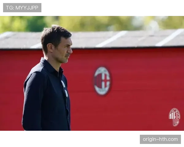 马尔蒂尼中卫表现抢眼 助力球队稳步提升争冠实力 马尔蒂尼中卫表现抢眼 助力球队稳步提升争冠实力