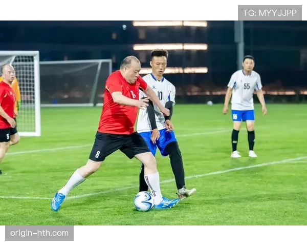 谢尔夫联队新球场启用，打造现代化足球文化新体验