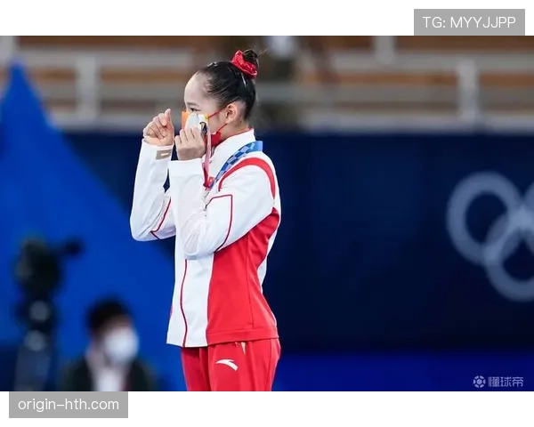 管晨辰场上像修行人，场下刷卡像开挂，这消费谁跟得上